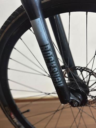 gencede xeste baxicisi: Arginal Rockshox amortlu tek problemi tormuzdu oda qiymetden cixilib — 2