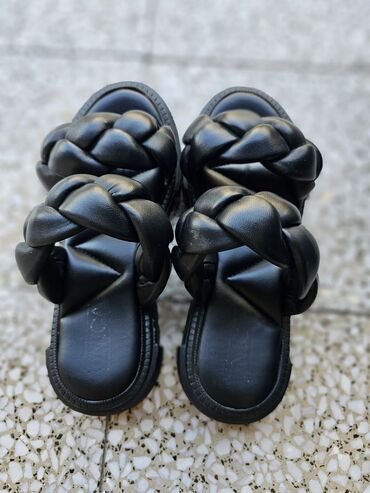 zimske jakne modeli: Fashion slippers, 39