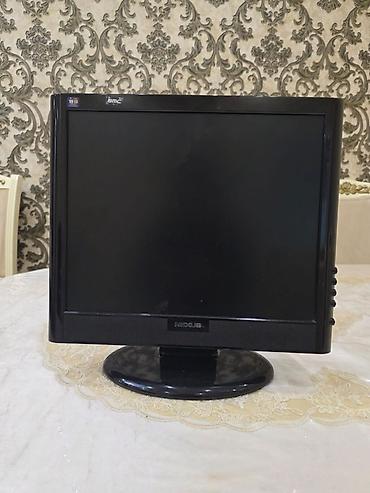 Monitorlar: HP w2072a və Acer K202HQL monitorlar HP w2072a - Ekran diaqonalı: 20" — 6