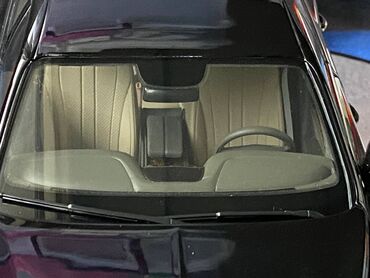 Avtomobil modelləri: Коллекционная модель Bentley Flying Spur W12 Diamond Black 2012 — 13