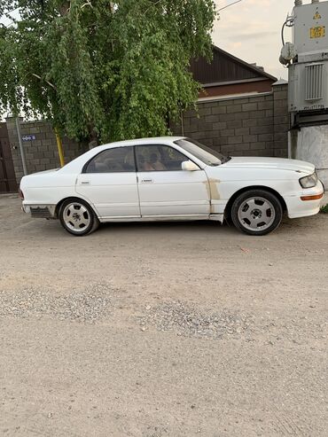 авто мазда примаси: Toyota Crown: 1993 г., 2.5 л, Автомат, Газ