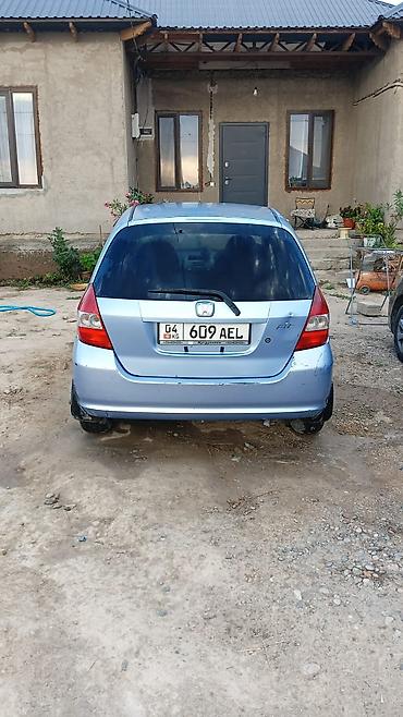 sprinter 4 4: Honda Fit: 2003 г., 1.3 л, Автомат, Бензин, Хэтчбэк — 5