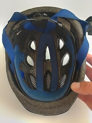 Oprema za bicikliste: Dečja biciklistička kaciga ABUS – motiv ajkule vel 45-50 obim - — 13