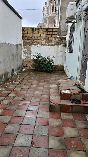 ev ve bag: 3 otaqlı, 80 kv. m, Orta təmir — 2