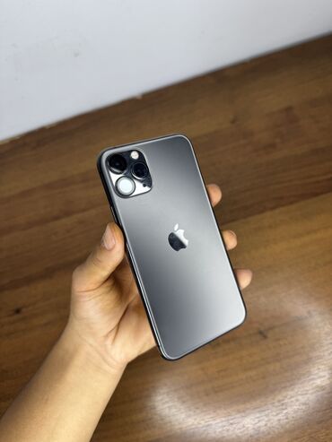 Apple iPhone: IPhone 11 Pro, Б/у, 256 ГБ, 82 %