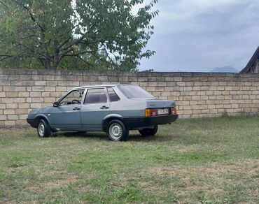 VAZ (LADA): VAZ (LADA) 21099: 1.5 l | 2003 il 260000 km Sedan — 4
