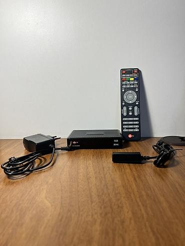 tuner satisi: Ailə TV aparatı, tam işlək vəziyyətdə, pultu, kabelləri də üzərində — 6