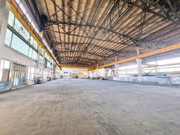 Anbar və emalatxanalar: Xətai rayonu, Babək prospektində səliqəli, hündür və işıqlı anbar — 29