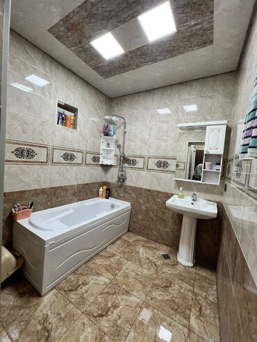 Həyət evləri və villaların satışı: Binəqədi qəs. 4 otaqlı, 220 kv. m, Yeni təmirli — 12