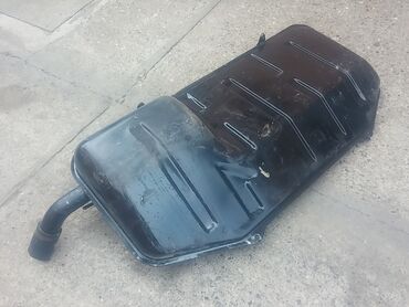 Auto delovi: Rezervoar Lada 21214i Niva 1.7i br.2. Polovno, ocuvano. Skinuto sa — 9