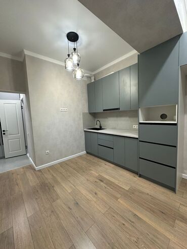 срочно продается квартира: 1 бөлмө, 35 кв. м, Элитка, 10 кабат, Дизайнердик ремонт