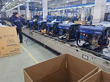 Генераторы: Дизельный генератор ТЕХНОМАШ Professional 18000T - Мощность: серия — 10