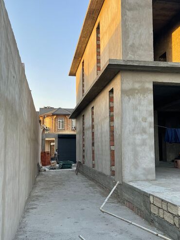 Həyət evləri və villaların satışı: Bayıl 5 otaqlı, 2 kv. m — 12