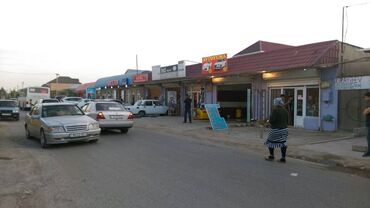 Kommersiya daşınmaz əmlakının satışı: Ramana sovxozda,super yerde, astanovkada, yol qiraginda 5 obyektden ve — 8