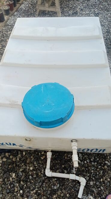 zz plast: Bak, Plastik, 500 l l, İşlənmiş, Ünvandan götürmə, Ödənişli çatdırılma