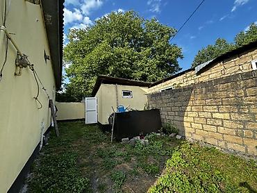 Həyət evləri və villaların satışı: TƏCİLİ:!Mərkəzdə 2 Ev Bir Həyətdə – Geniş Şəraitli və Perspektivli — 9