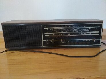 Əntiq radio: Priyomnik (Radioqəbul edici) Satılır. Heç bir problemi yoxdur. 100 — 8