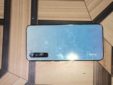 как изменит номер мегаком: Redmi, Redmi 8, Б/у, 64 ГБ, цвет - Голубой, 2 SIM