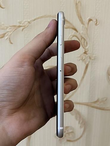 a 73: IPhone SE 2020, 64 GB, Ağ, Barmaq izi — 5