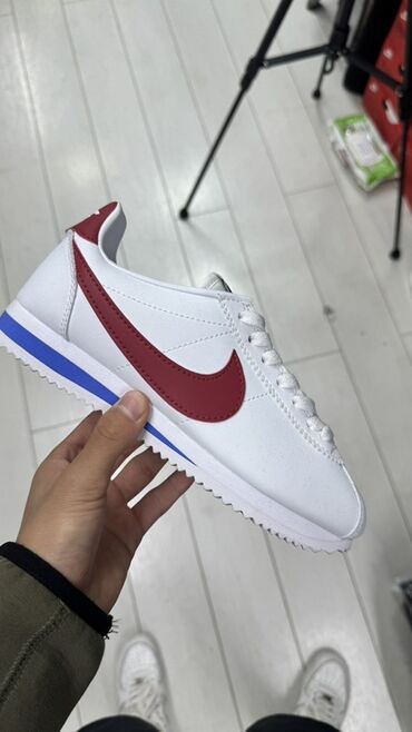 носки оптом найк: Мужские кроссовки, 43, Nike, Новый, цвет - Белый, Самовывоз, Платная доставка