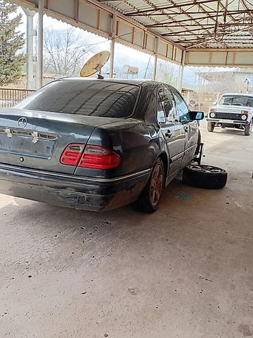 masın satışı: Mercedes-Benz 240: 2.4 l | 1997 il Sedan — 5