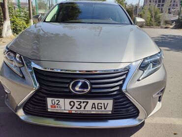 срочно продаю нужны деньги очень срочно: Lexus ES: 2017 г., 2.5 л, Автомат, Гибрид, Седан