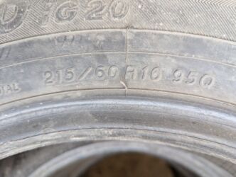 шины и диск: Шиналар 215 / 60 / R 16, Кыш, Колдонулган, Комплект, Жеңил унаалар, Жапония, Bridgestone