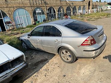 1999 ford transit: Ford Mondeo: 2 l | 2004 il 200000 km Sedan — 4