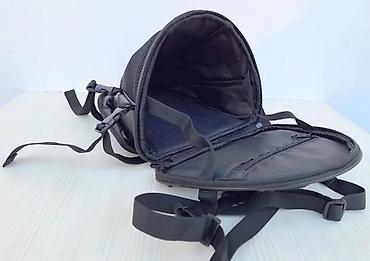 Sportske torbe i rančevi: Motorcycle tank torba – crna, aerodinamičnog oblika, sa zelenim — 7