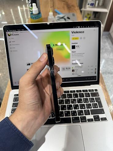 note 14: IPhone 14 Pro, Б/у, 256 ГБ, Jet Black, Защитное стекло, Чехол, 86 % — 2