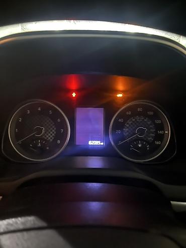 sonata uf: Hyundai Elantra: 2019 г., 2 л, Автомат, Бензин, Седан — 5