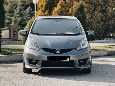 Honda: Honda Fit: 2009 г., 1.5 л, Вариатор, Бензин, Хэтчбэк