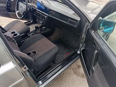 volkswagen polo 1: Mercedes-Benz 190 (W201): 2 л | 1990 г. Седан — 5