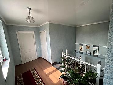 Продажа коттеджей и домов: Продаётся 2х этажный дом !!! 📍 Район:Пишпек, начало ж/м Ак Орго — 2