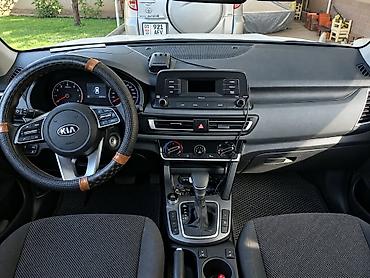 Kia: Kia Seltos: 2019 г., 1.6 л, Автомат, Дизель, Кроссовер — 3