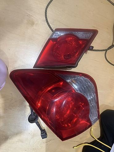 lancer stop: Avtomobil üçün arxa stop fənər dəsti satılır. Şəkillərdə baqaj qapağı — 1