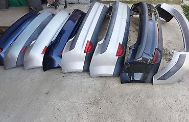 moj auto: ZADNJI BRANIK ZA FORD C-MAX, FIESTA, FOCUS . OD 2004. DO 2007. GOD — 4