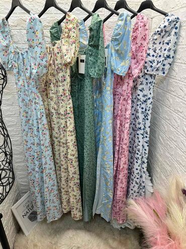 Haljine: 2800 na lalafo.rs — 2 Haljine: 2800 — 2