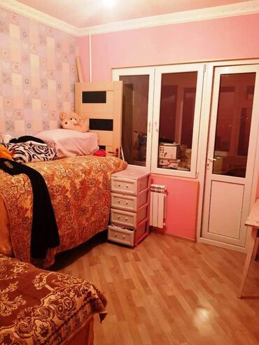 Köhnə tikili: Bakı, 5 otaqlı, Köhnə tikili, 100 kv. m — 5