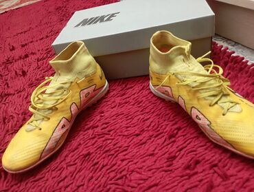 Бутсы: Nike AIR ZOОM ориги пользовался 1 год