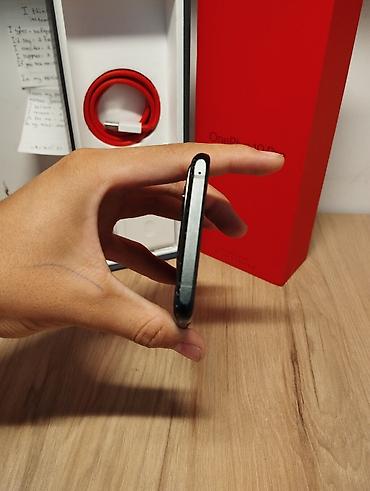 17 эйр: OnePlus 10 Pro, Б/у, 256 ГБ, цвет - Черный, 2 SIM — 7