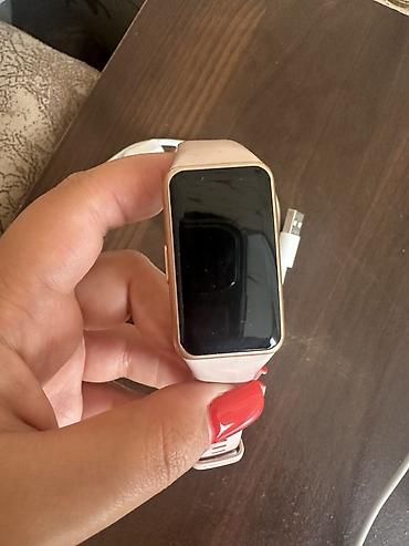 Huawei Band 6 (Model: FRA-B19) – ağıllı qolbaq/smart saat lalafo.az -da Huawei Band 6 (Model: FRA-B19) – ağıllı qolbaq/smart saat