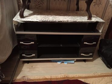 Komodlar: Güzgülü — 8