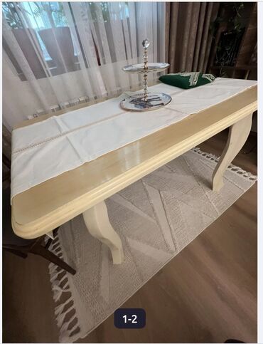 oturacaq stolu: Qonaq masası, İşlənmiş, Transformer, Taxta, Kvadrat masa