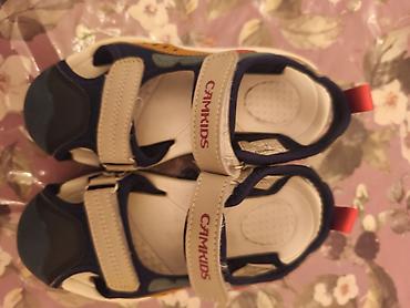 Детская обувь: Uşaq sandalısı – CAMKIDS • Model: açıq burunlu, iki ədəd üst Velcro — 2