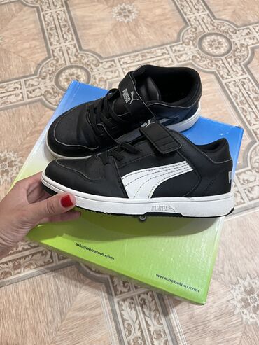 домашняя качеля: Puma оригинал б/у 
32,5 размер
450 сом
