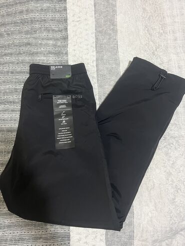 italijanske pantalone: Pantalone, Hugo Boss, Dzeparke, bоја - Crna