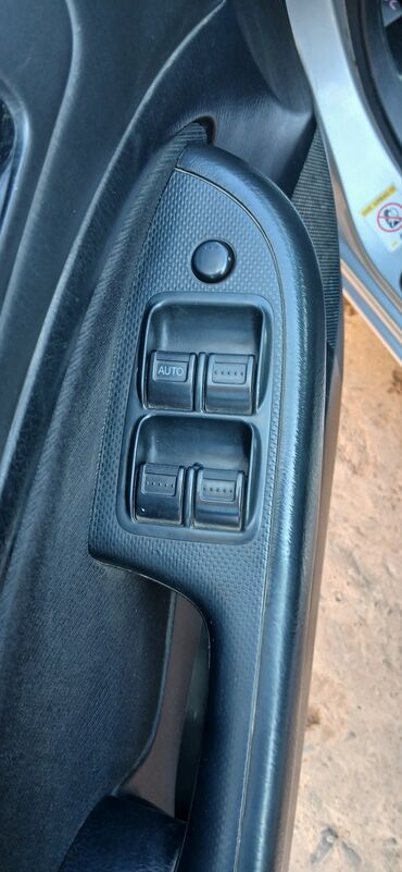 Honda: Honda Civic: 2004 г., 1.6 л, Бензин, Седан — 9