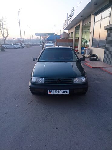 Volkswagen: Volkswagen Vento: 1995 г., Седан — 10