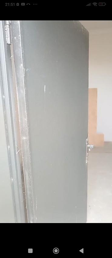 qara qarayevdə: Salam avtozavodda var 3sotda 1 otağı,kolidoru,hamam tualeti 30 minə — 2